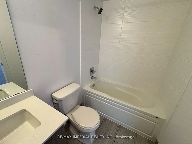 7890 Bathurst St #2301 — Photo 15