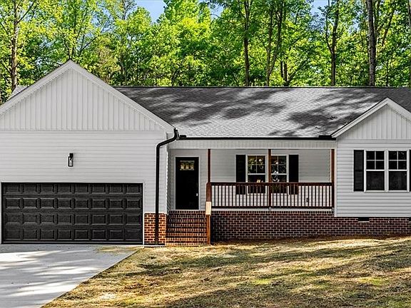 2nd image of 4007 Village Dr