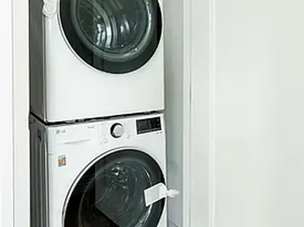 875 4th Avenue image 7 of 26