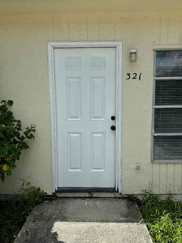2 bed, 936 sqft, $1,700 — Photo 1
