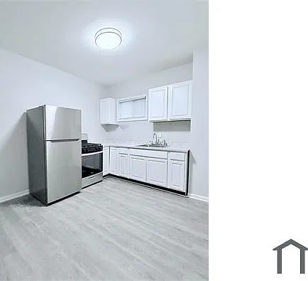 735 Alabama Ave SE #1 — Photo 1