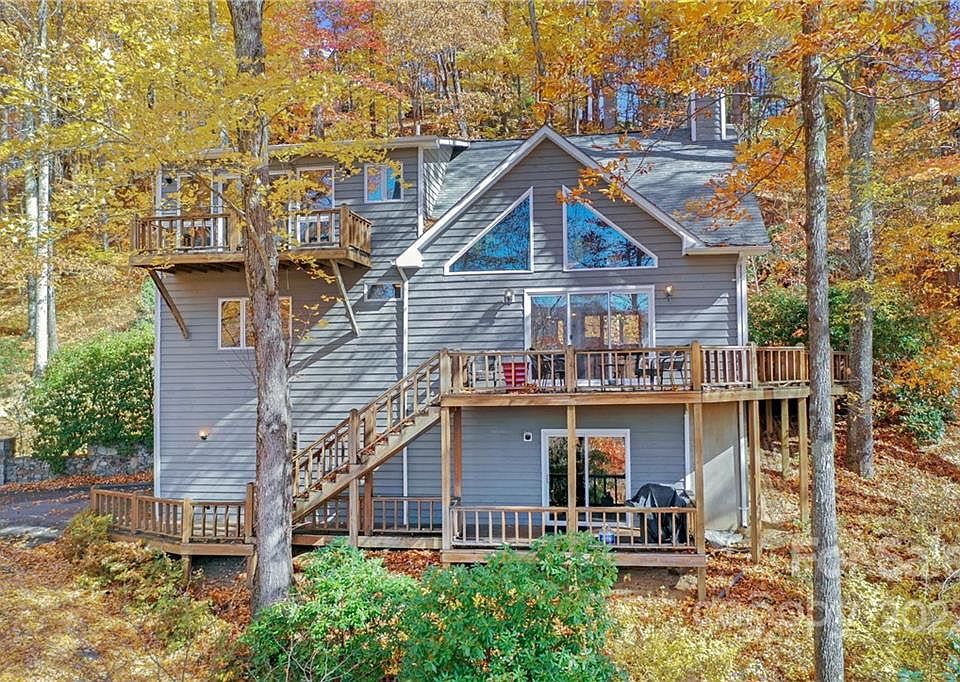 1st image of 209 Honeysuckle Ln
