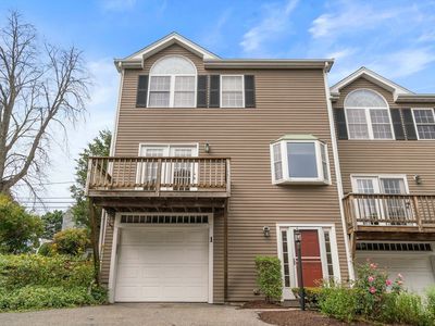 600 Trapelo Rd APT 1, Waltham, MA, 02452