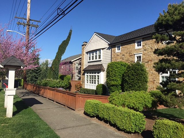 2nd image of 824 Kirkland Ave