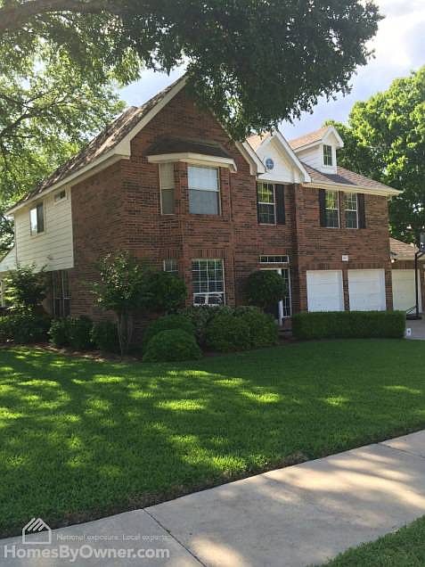 1st image of 1018 Forest Bluff Trl