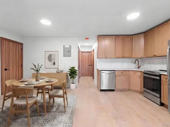 775 E 216th Street, Bronx, NY 10467