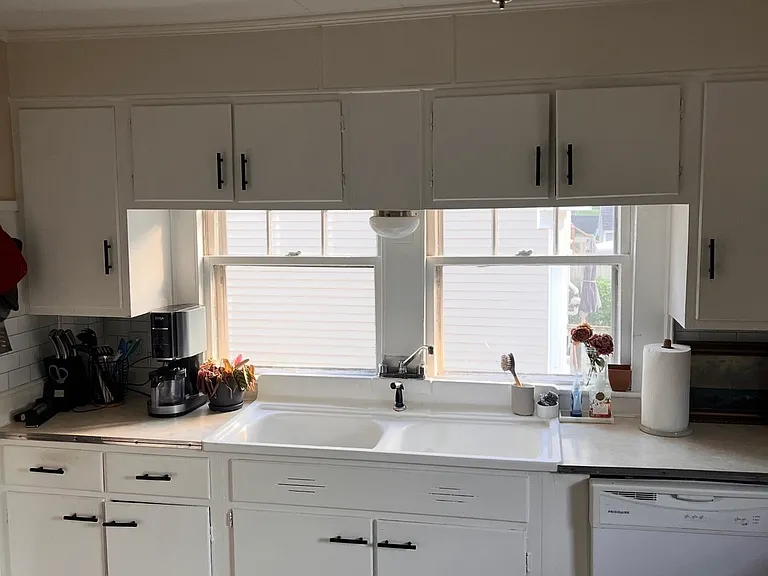 5 Herford Ave #2 — Photo 6