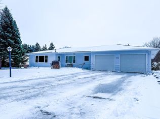 906 Main St, Gregory, SD 57533