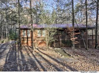 128 Wolf Creek Dr, Lake Lure, NC 28746