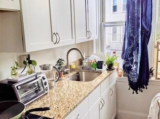 79 Martin St #5H, Cambridge, MA 02138