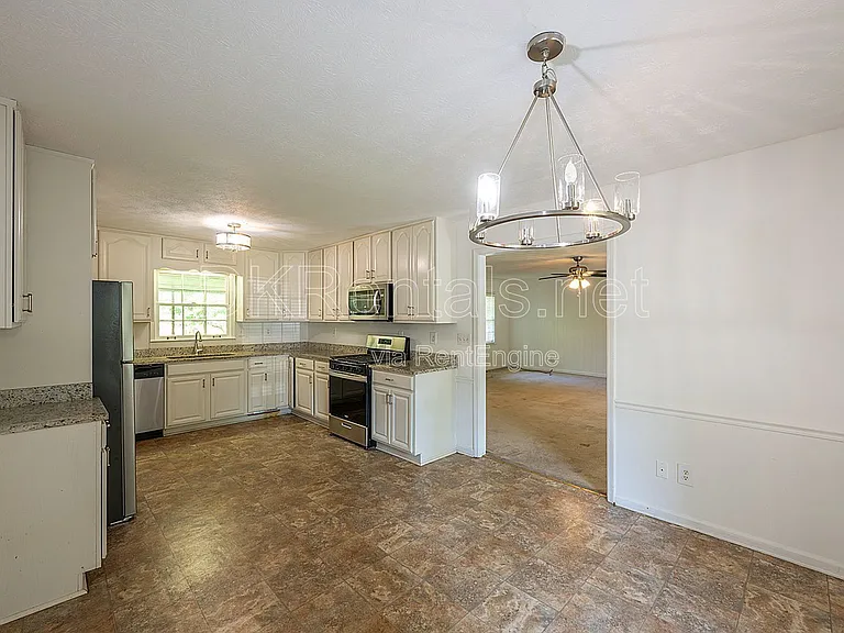 120 Burnett Way — Photo 18