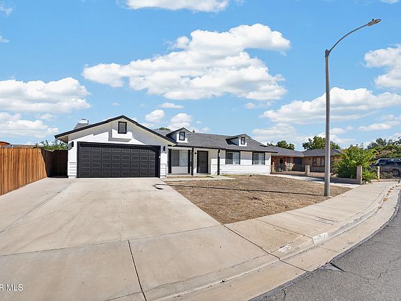 3rd image of 37828 Kingsly Ct