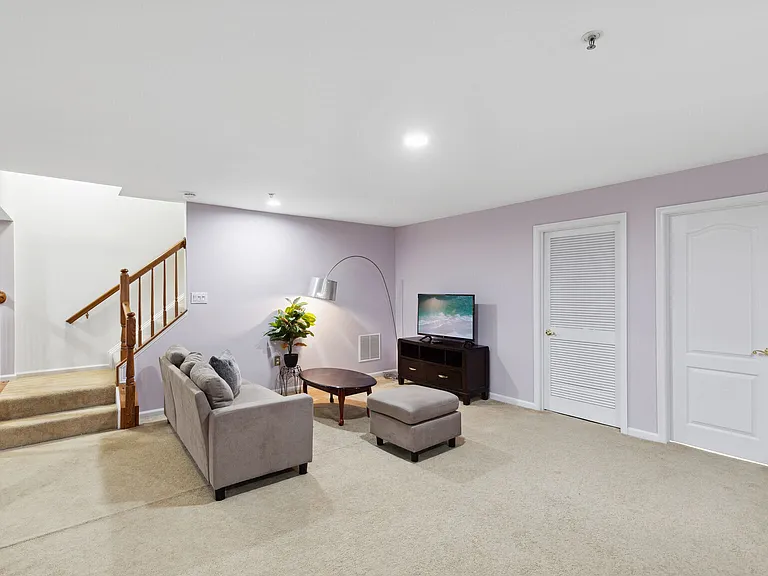 6005 Helmsman Way — Photo 33