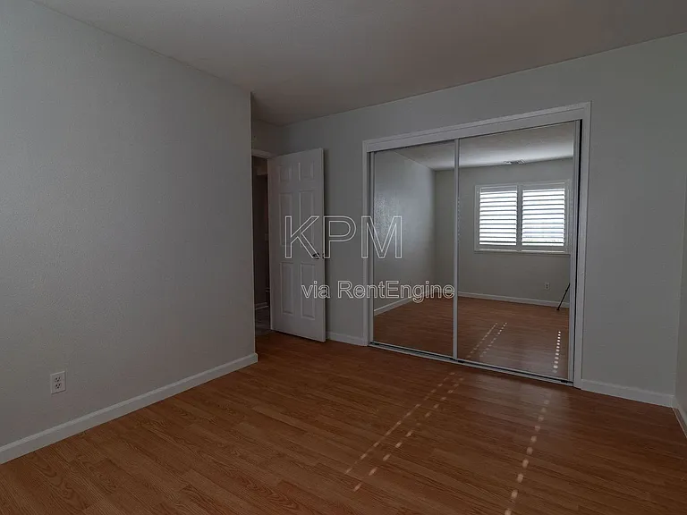 445 Almond Dr #80 — Photo 10