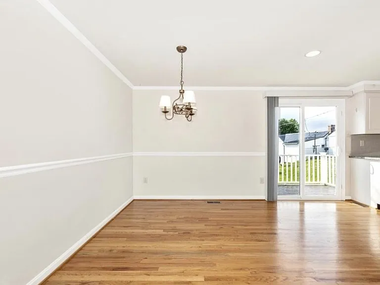 117 Valley View Ct — Photo 9