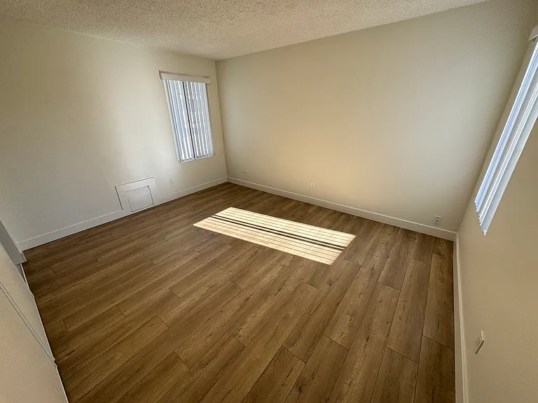 311 E Maple St #6A — Photo 6