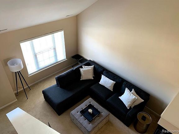 2nd image of 3202 Camden Dr #1