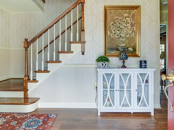 4th image of 1304 Gills Rd