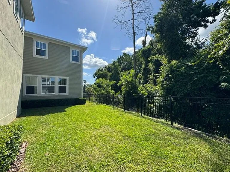 7573 Estuary Lake Loop — Photo 23