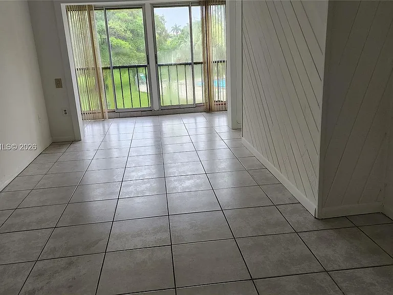 9405 W Flagler St #D204 — Photo 7