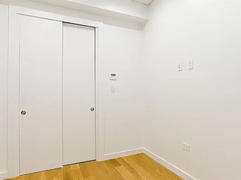 100 Forsyth St #2 — Photo 7