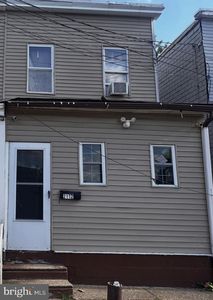 2112 Howell St, Camden, NJ, 08105