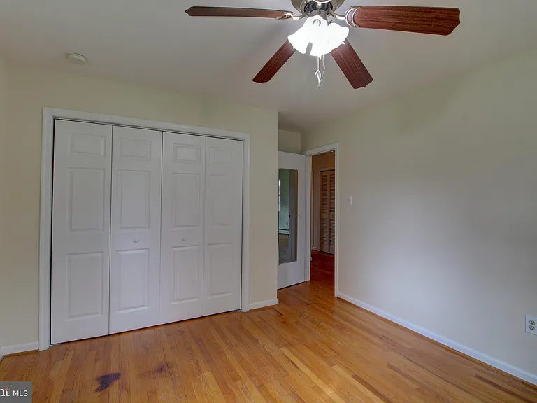 113 Thornton Ct — Photo 22