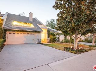 23324 Park Sorrento, Calabasas, CA 91302