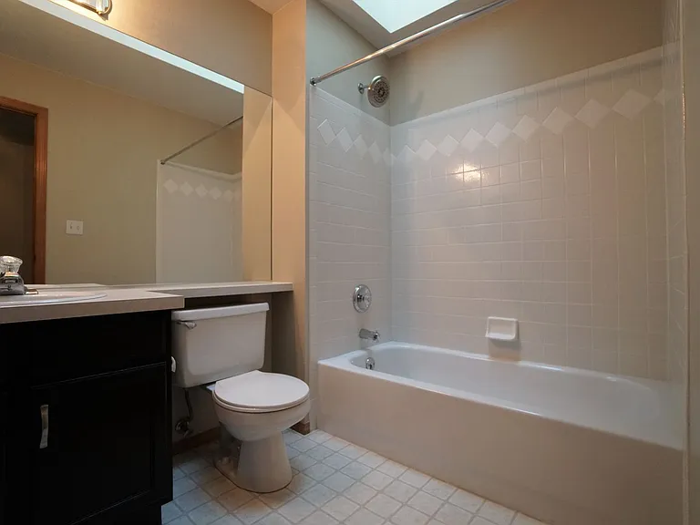 1072 Scarlet Oak Dr — Photo 21