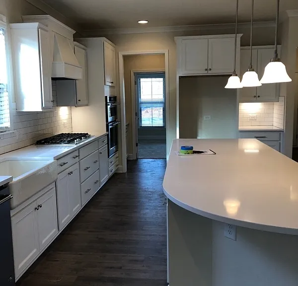 128 Stamford Ave — Photo 4