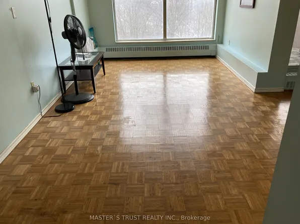 345 Driftwood Ave #509, Toronto, ON M3N 2P4