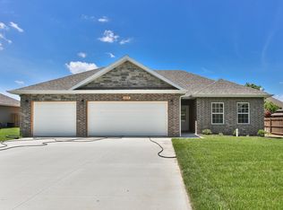 919 N Ridgemont Rd, Republic, MO 65738