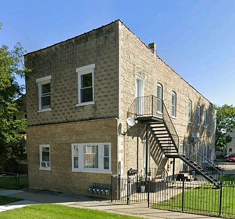 5th image of 113 N 23rd Ave APT 1F