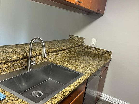 5th image of 11585 NW 43rd St #11585
