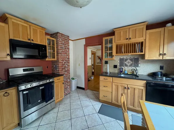 42 Electric Ave, Somerville, MA