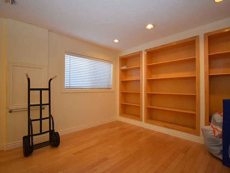 874 E Forest Park Ct — Photo 12