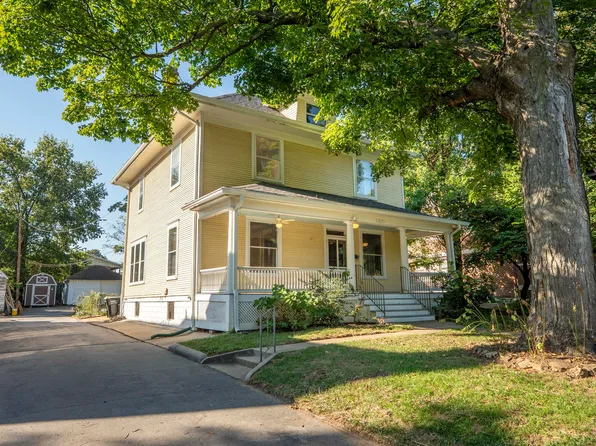 1330 E Walnut Street, Springfield, MO 65802