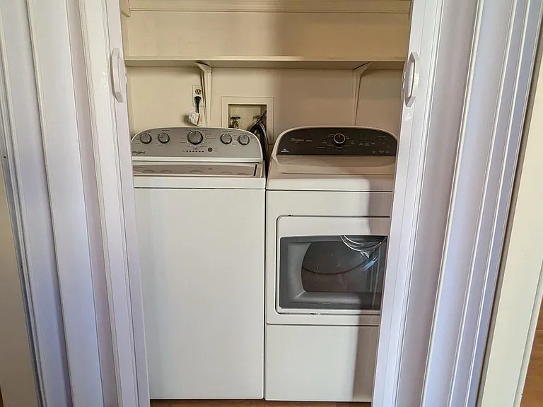 150 Nightingale Ave — Photo 8