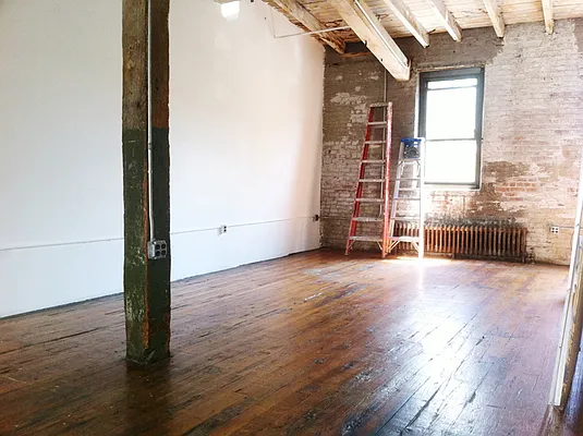 Rented by In Haus LLC | media 16