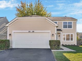 2509 Rosehall Ln, Aurora, IL