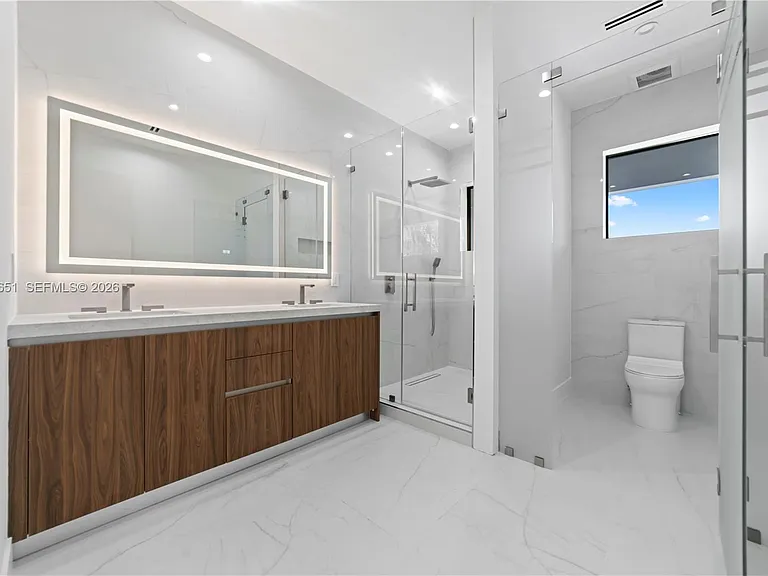1320 NE 16th Ave #A — Photo 20