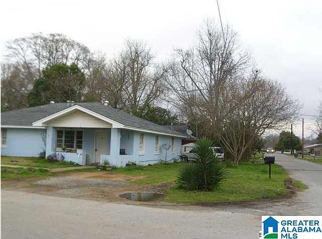 2nd image of 106 1st St