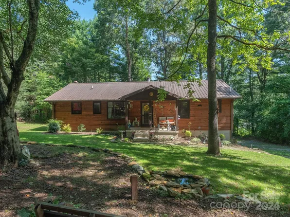 58 Denny Ln, Hendersonville, NC 28792
