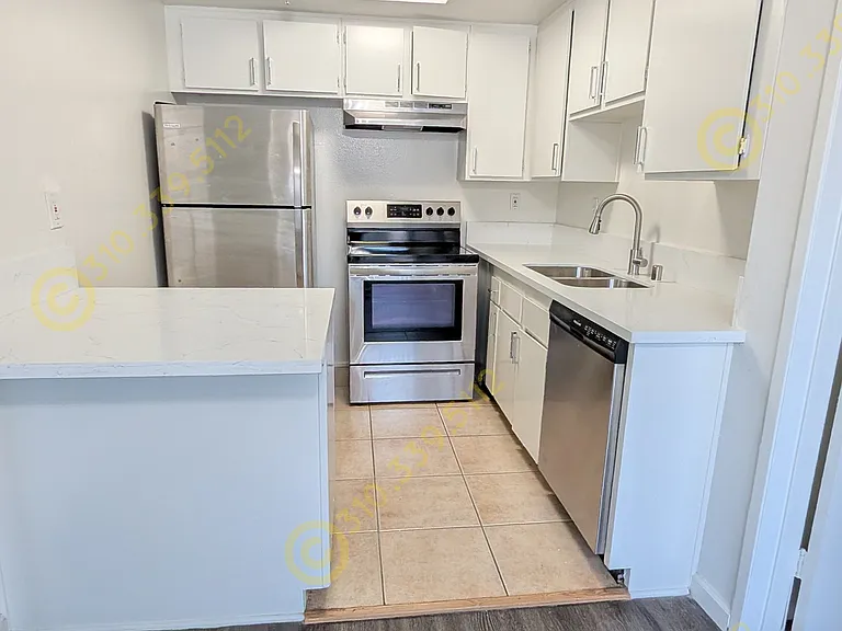10144 National Blvd #208 — Photo 11
