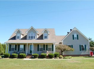 2002 Pleasant Grove Rd, Westmoreland, TN 37186