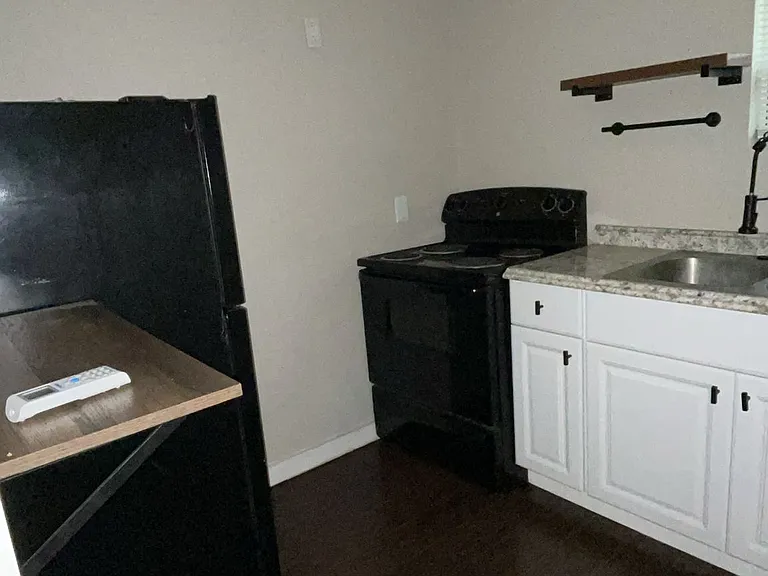 235 Gabriel #4 — Photo 15