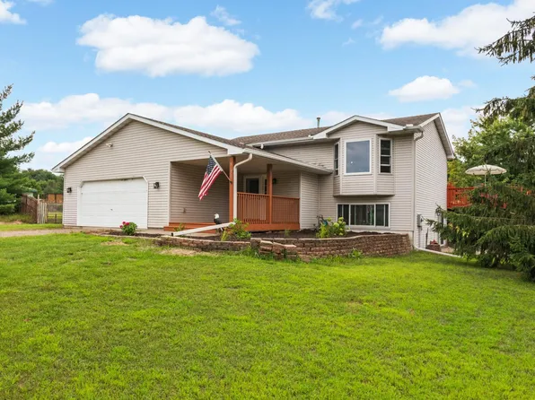3530 Kings Hwy NW, Isanti, MN 55040