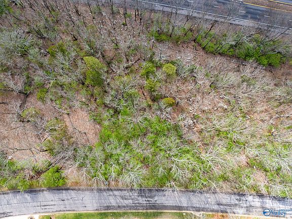 3rd image of 2214 Governors Bend Rd SE