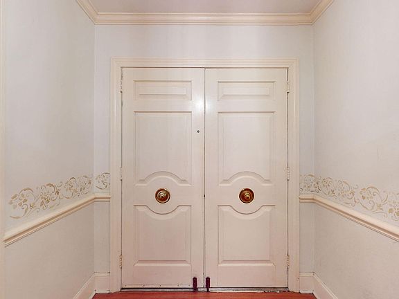 4th image of 1712 Knollwood Drive