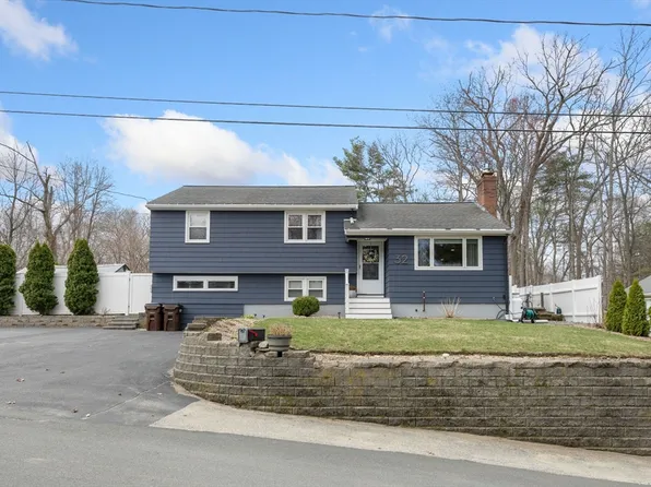 32 Bradford Loop, Georgetown, MA 01833